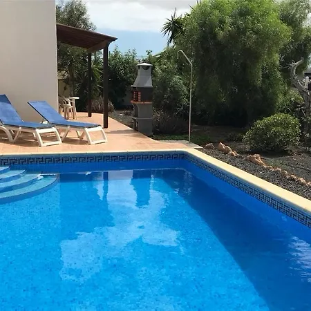 Apartment Geranios *